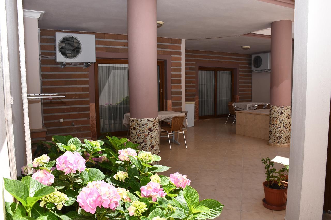 Aybey Apart Hotel Тургутрейс Экстерьер фото